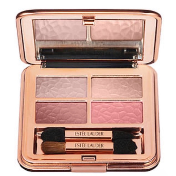 Estee Lauder Other - Estée Lauder Signature Eyeshadow Quad 15 Rose Gold NEW IN BOX *RARE* SOLD OUT